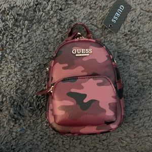 Guess camo  mini crossbody